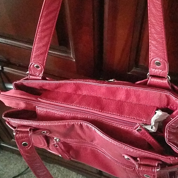 Beautiful red purse - Picture 4 of 11